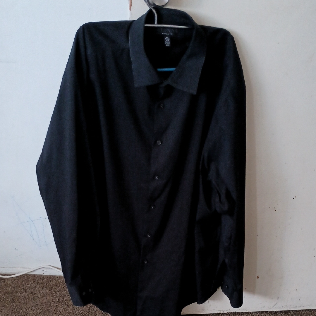 Alfani Brand Regular Fit Men's Dress Shirt. Black Color Used Size 18)18 1/2